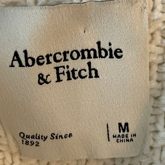 Abercrombie & Fitch Cream Cable Knit Sweater Size M Cotton Blend Cozy - Picture 3 of 4
